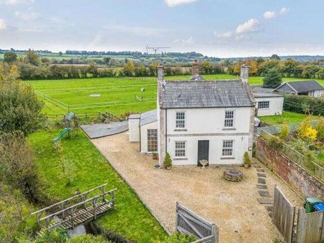 House for sale in Chippenham, Wiltshire