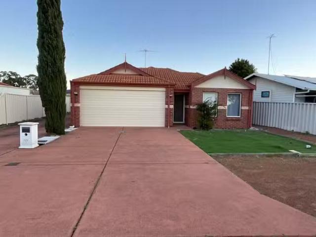 Apartment for rent in Coodanup Apartment for rent in Coodanup