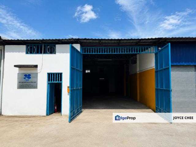 Warehouse for rent in Petaling, Alam Impian