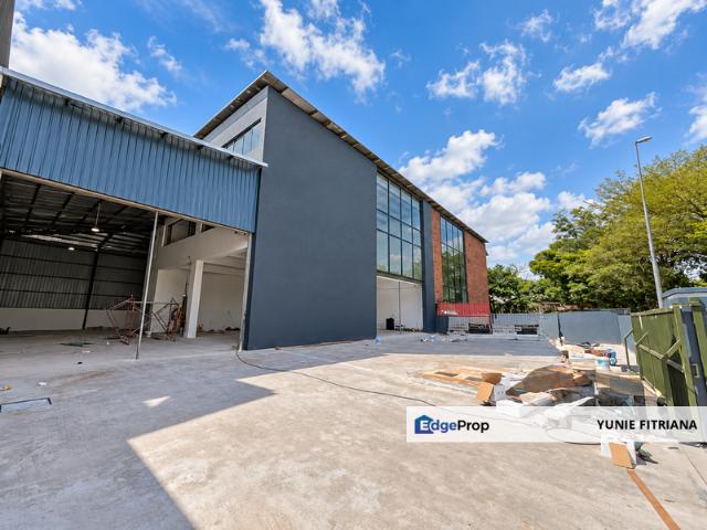 Warehouse for rent in Seksyen U3, Shah Alam