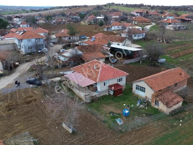 Eşme, Uşak içerisinde satılık Villa