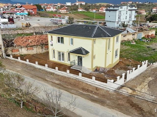 Eşme, Uşak içerisinde satılık Villa