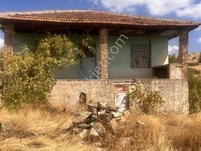 Uşak içerisinde satılık Villa