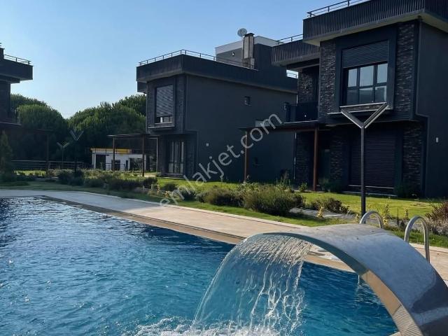 Burhaniye, Balikesir içerisinde satılık Villa