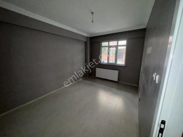 İsmetpaşa Mahallesi, Sultangazi içerisinde kiralık mülk