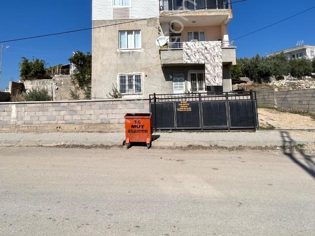 Deveci, Mut içerisinde satılık Villa