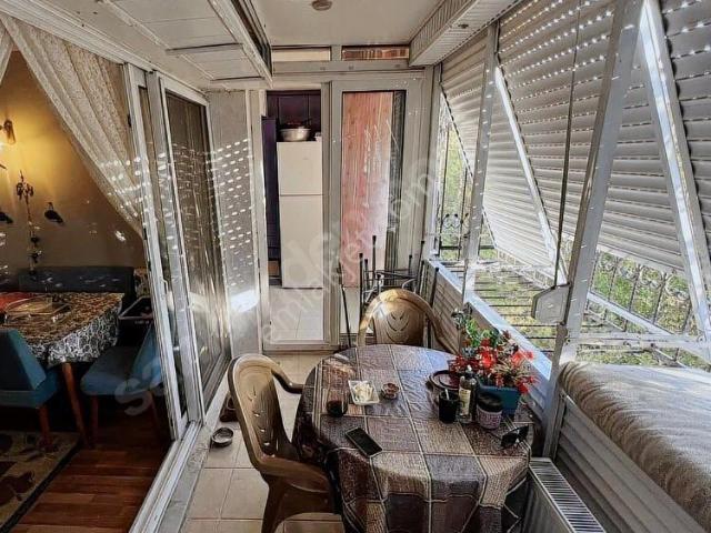 Karabağlar, İzmir içerisinde kiralık mülk