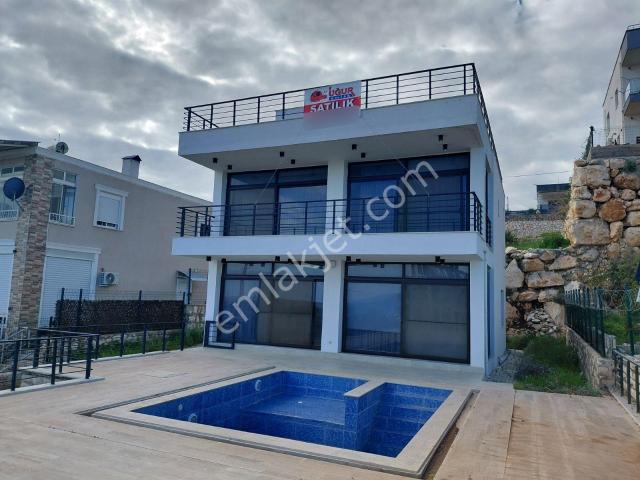 Erdemli, Mersin içerisinde satılık Villa