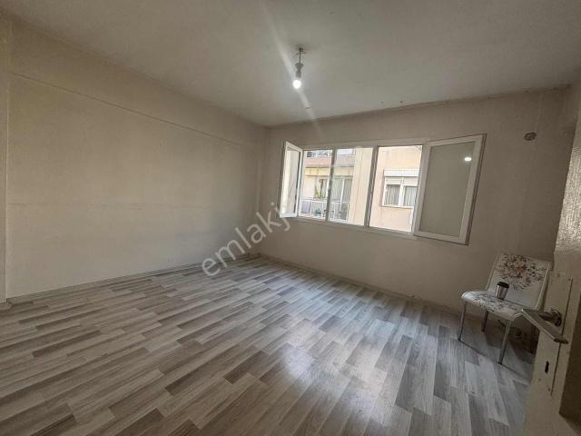 Konak, İzmir içerisinde satılık mülk