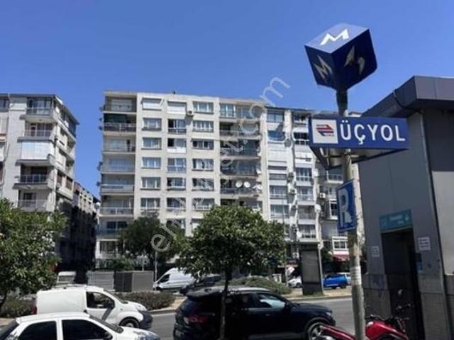 İzmir, Konak içerisinde satılık mülk