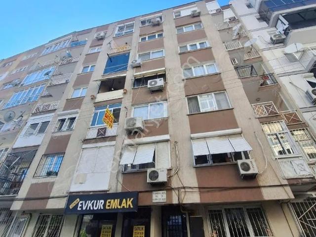 Konak, İzmir içerisinde satılık mülk