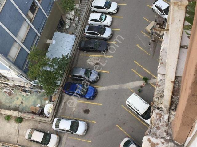 Karabağlar, İzmir içerisinde kiralık mülk
