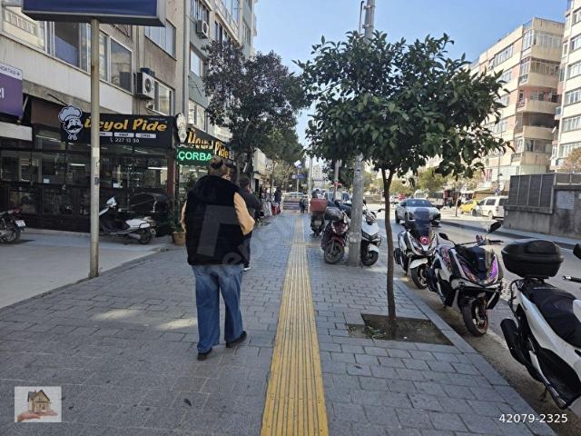 Karabağlar, İzmir içerisinde satılık Dükkan