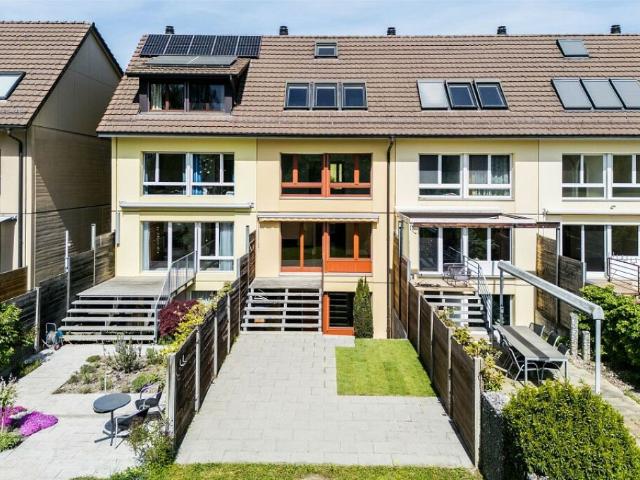 Reihenfamilienhaus kaufen in Affoltern am Albis, Zürich