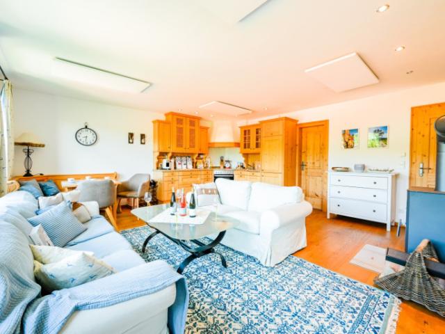 Dachgeschosswohnung mieten in Oberndorf in Tirol, Rerobichl