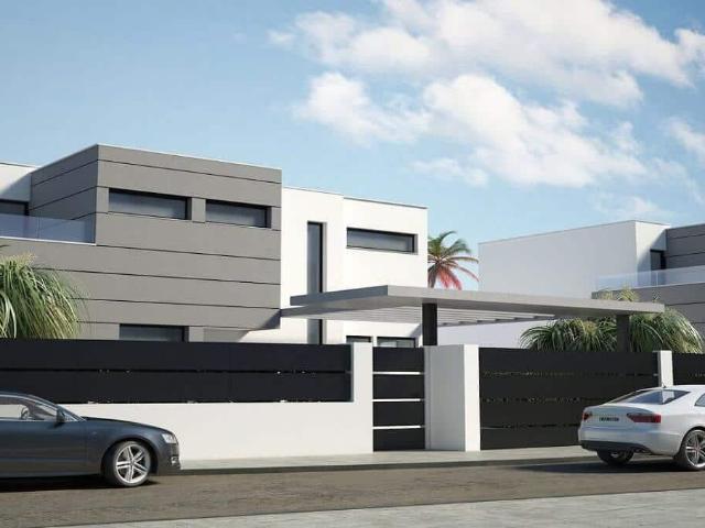 Casa en venta en Castillo de la Duquesa, Costa del Sol Occidental