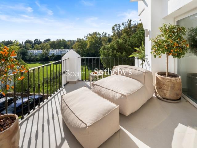 Apartamento en venta en Artola, Costa del Sol Occidental