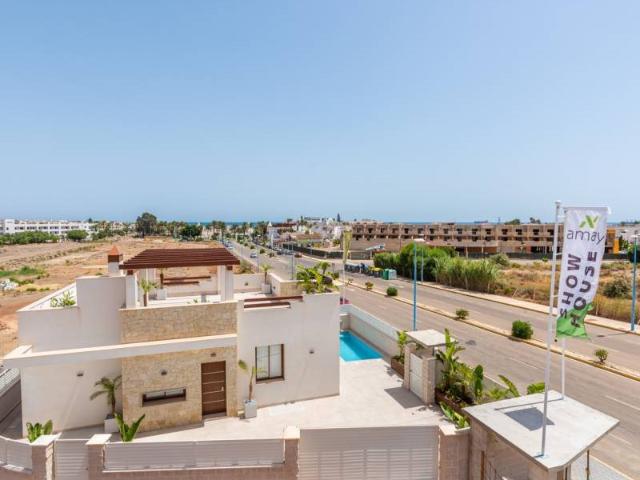 Casa en venta en Vera Playa, Vera