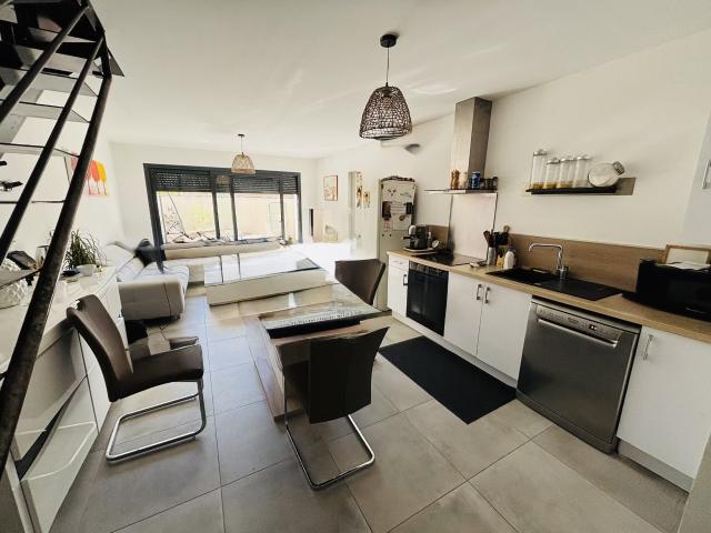 Maison vente à Nîmes, Uchaud