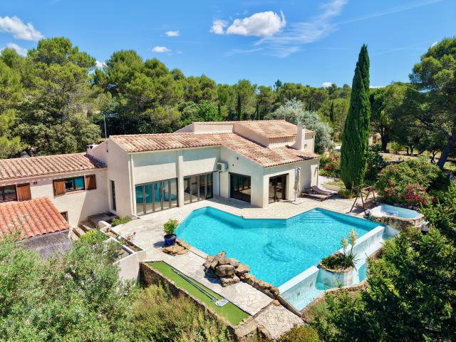 Maison vente à Carpentras, Uchaux