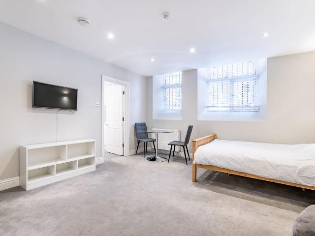 Studio for rent in Pimlico, Greater London