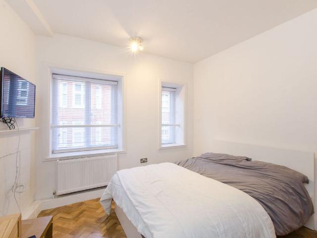 Studio for rent in Pimlico, Greater London