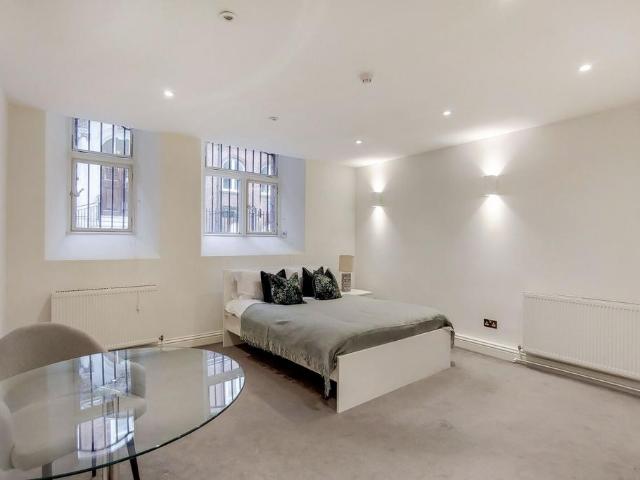 Apartment for rent in Pimlico, Greater London