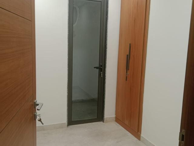 Property for rent in Deri