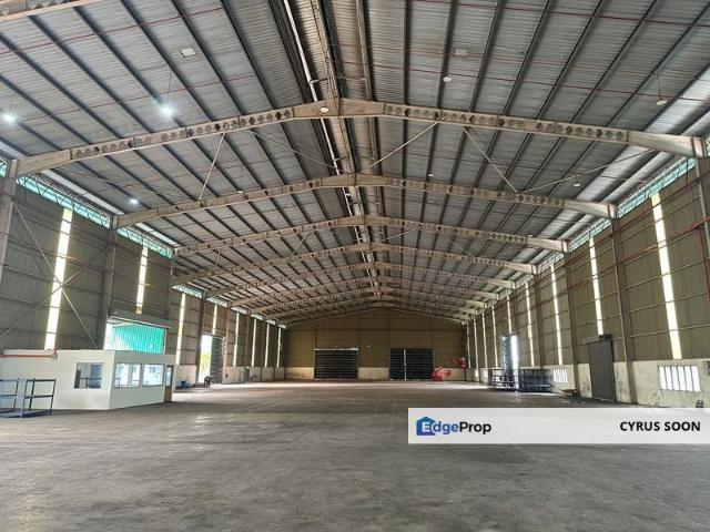 Warehouse for rent in Petaling, Alam Impian