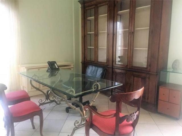 Ufficio in vendita a Porcari, Toscana
