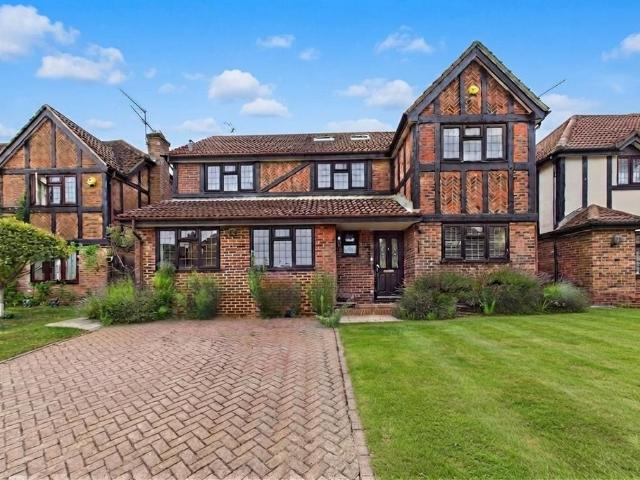 House for rent in Shinfield