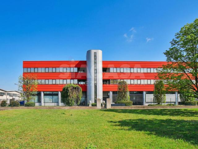 Ufficio in affitto a Inzago, Lombardia