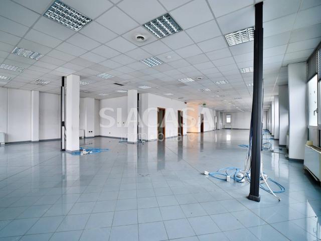 Ufficio in affitto a Rovagnasco, Segrate
