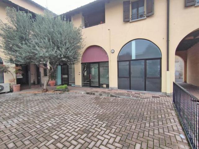 Ufficio in affitto a Melzo, Lombardia