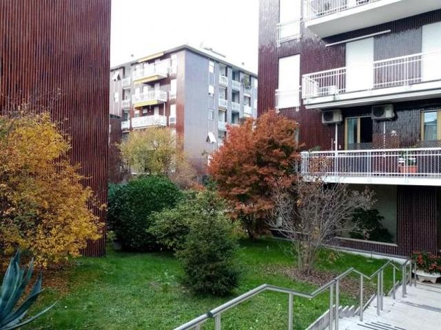 Ufficio in vendita a Monza, Lombardia