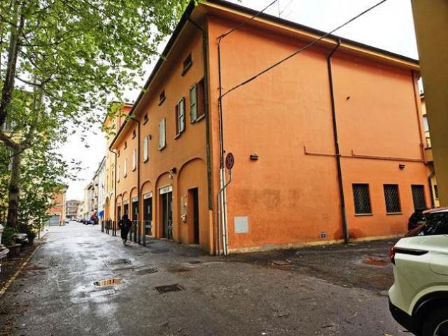 Ufficio in vendita a Castelfranco Emilia, Modena