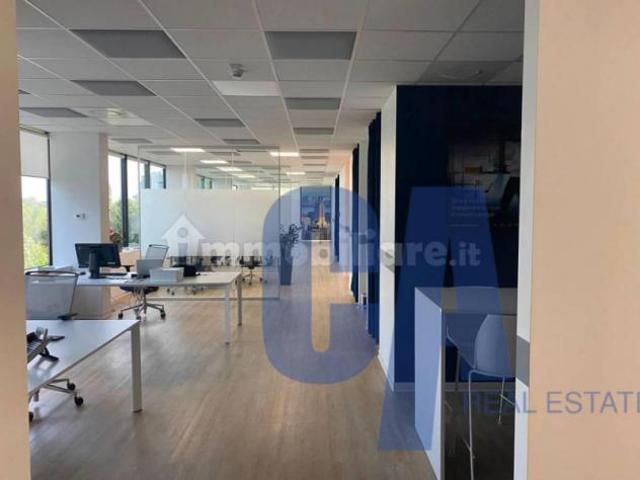 Ufficio in affitto a Crocetta, Cinisello Balsamo