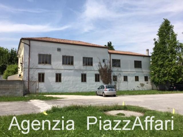 Ufficio in vendita a Quartiere Sant'Anna, Piove Di Sacco