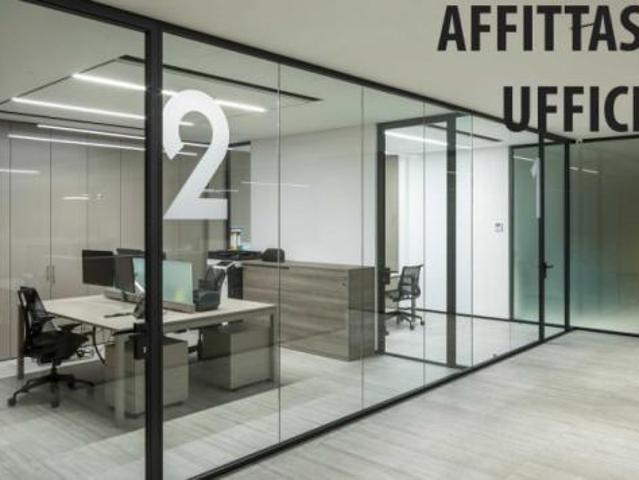 Ufficio in affitto a Sud, Brenzone