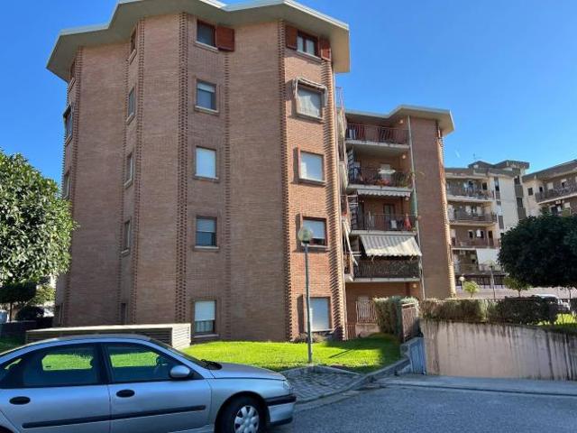 Ufficio in vendita a Olevano Sul Tusciano, Campania