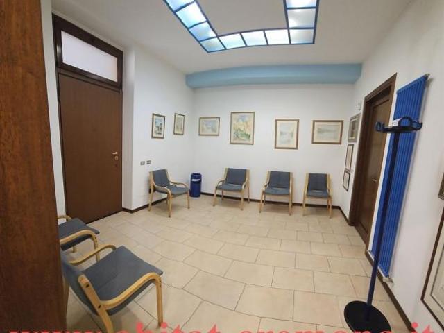 Ufficio in vendita a Cremona, Lombardia