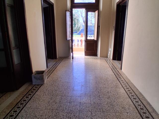 Ufficio in affitto a Sant'Anna, Bagni Di Lucca Ponte