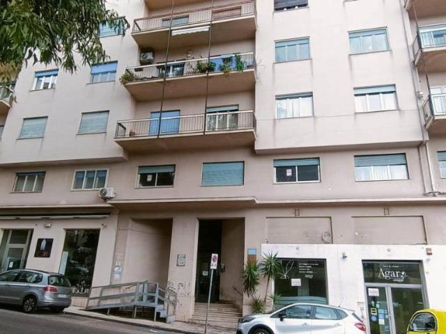 Ufficio in affitto a Caltanissetta