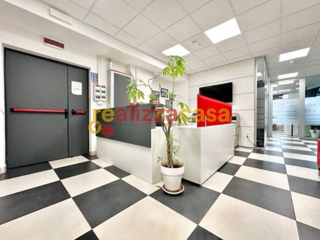 Ufficio in vendita a Guidonia Montecelio, Roma Capitale
