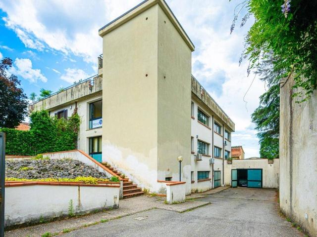 Ufficio in vendita a Pistoia, Casermette
