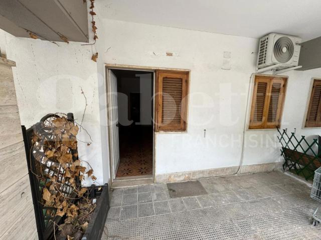 Ufficio in vendita a Municipio 5, Puglia