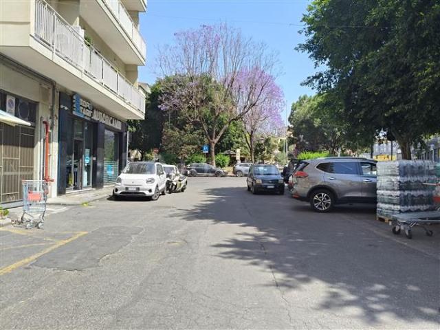 Ufficio in affitto a Picanello-Ognina-Barriera-Canalicchio, Catania