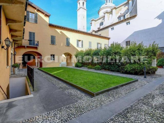 Ufficio in vendita a Zona Centro, Brescia