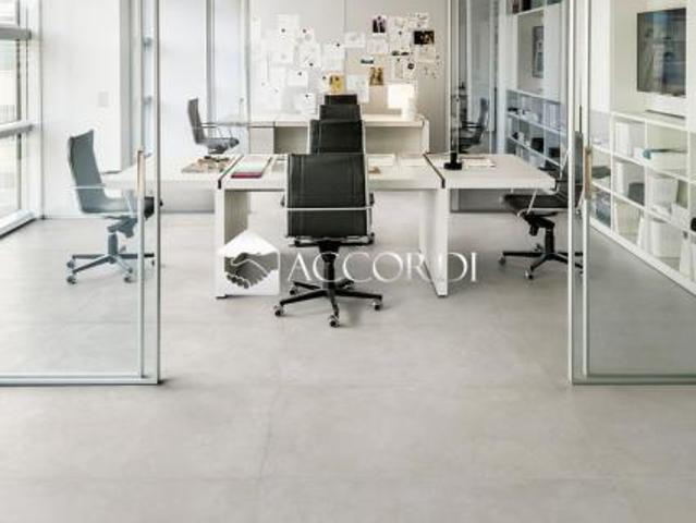 Ufficio in vendita a Montebelluna, Veneto