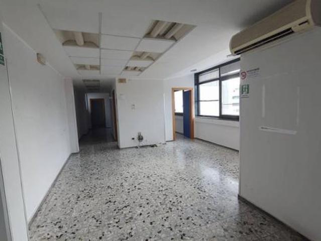Ufficio in affitto a Salerno, Campania